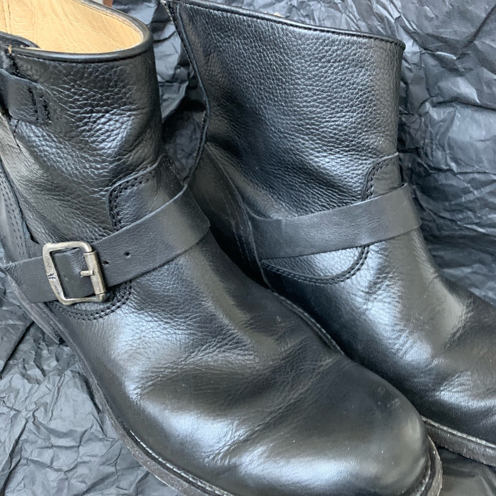 Frye Women’s Tyler Engineer Boot 9D